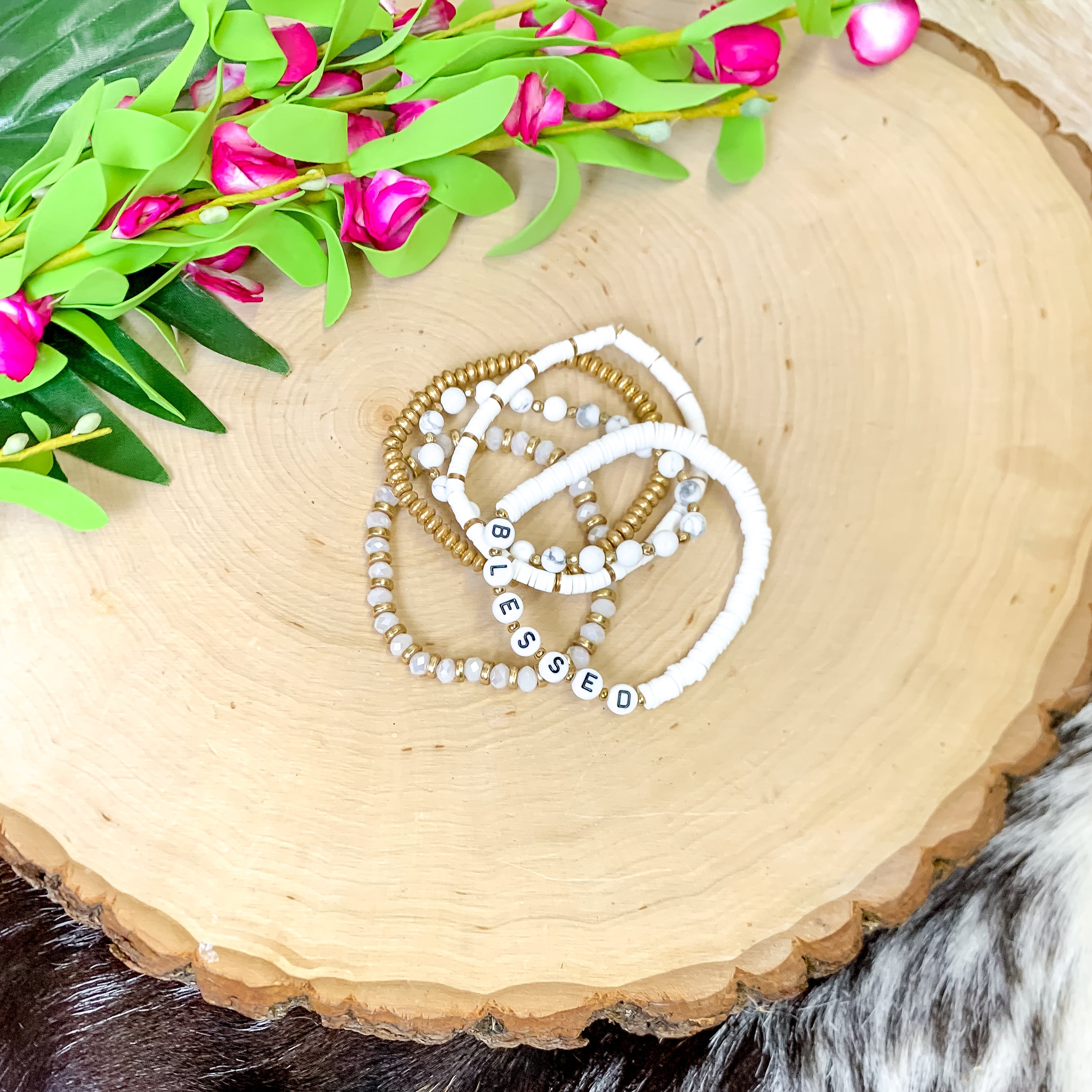 Olivia Riegel Swarovski Crystal Ring Holder… The perfect wedding gift for  the bride! | Swarovski crystal rings, Bridal gifts, Crystal rings